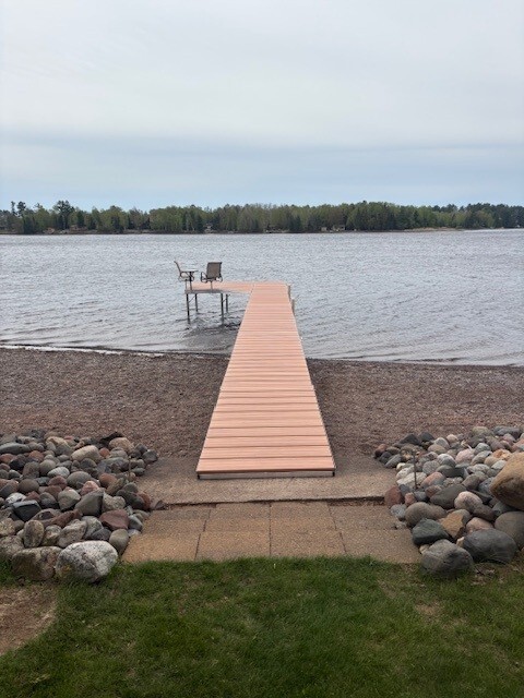 Multi Dock with Woodgrain Alum Decking
