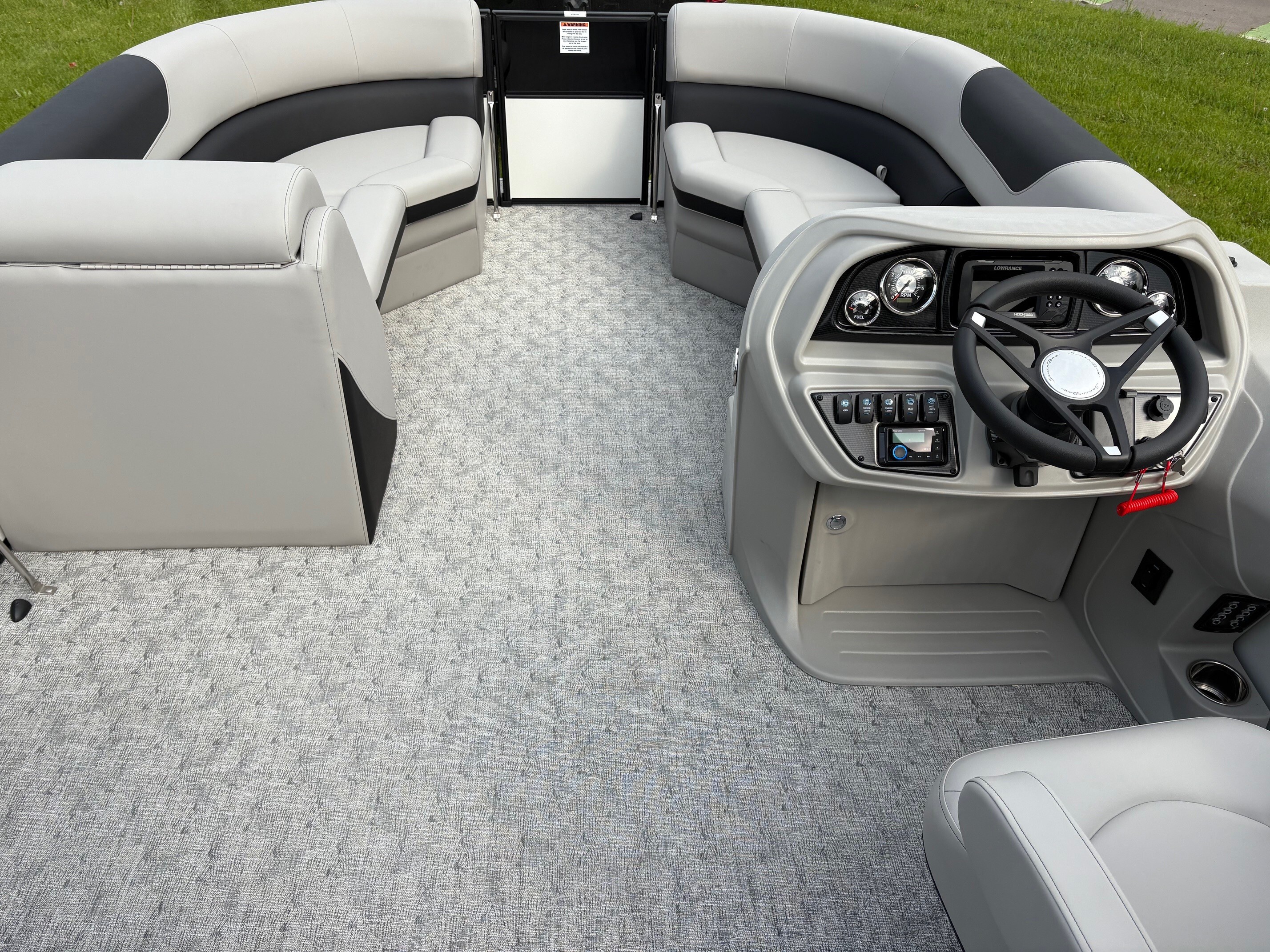 Pontoon 02