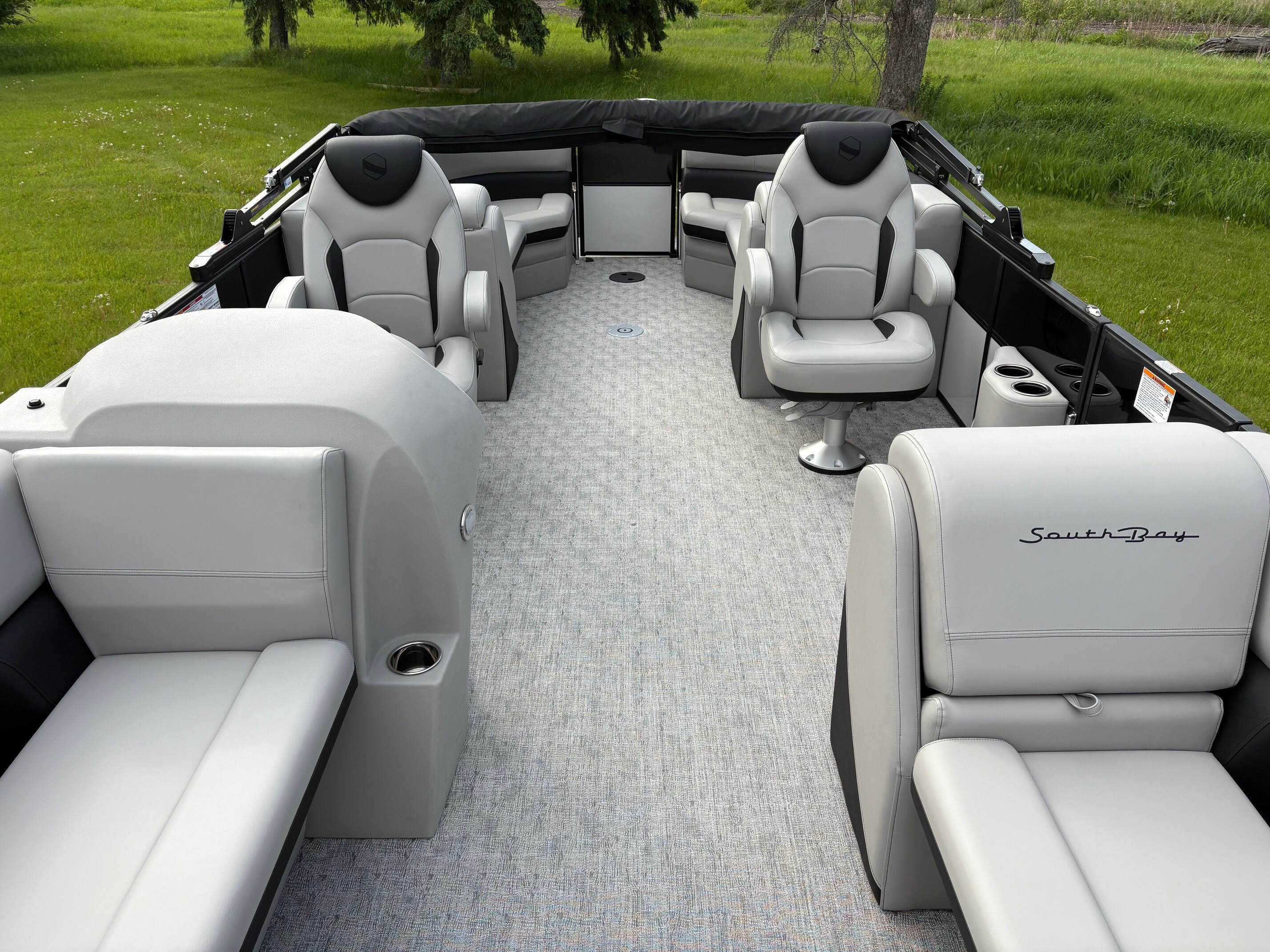 Pontoon 03