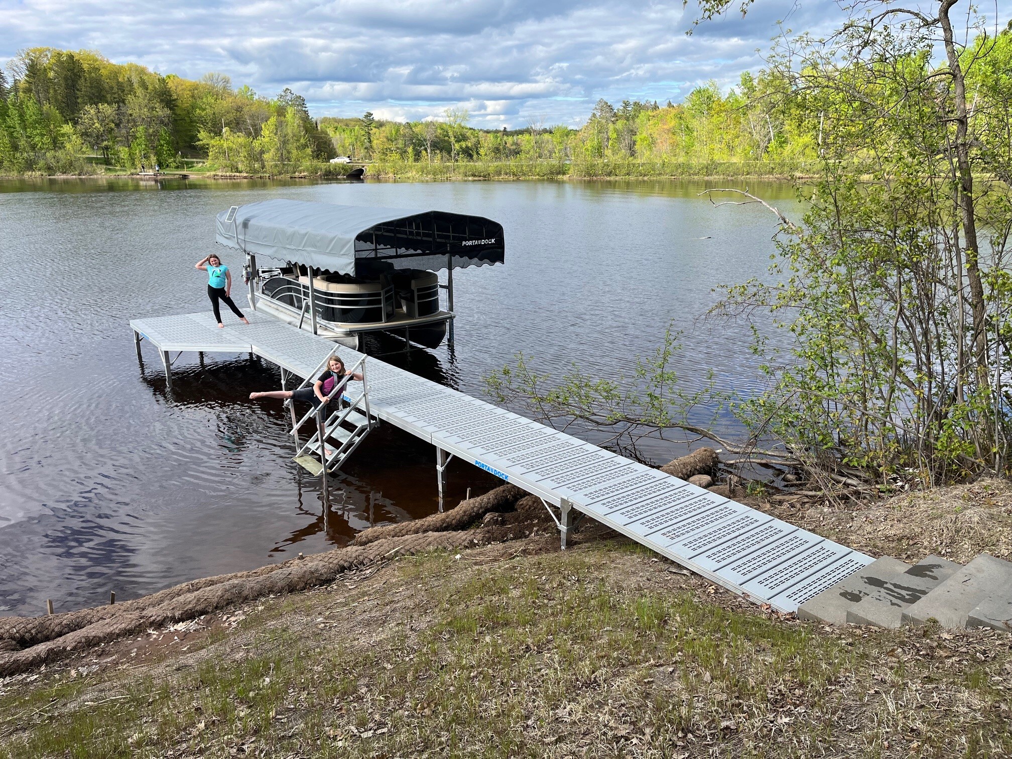 Mult Dock